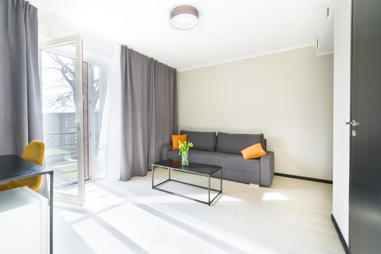 Hotel NOSPA Kuressaare Buitenkant foto