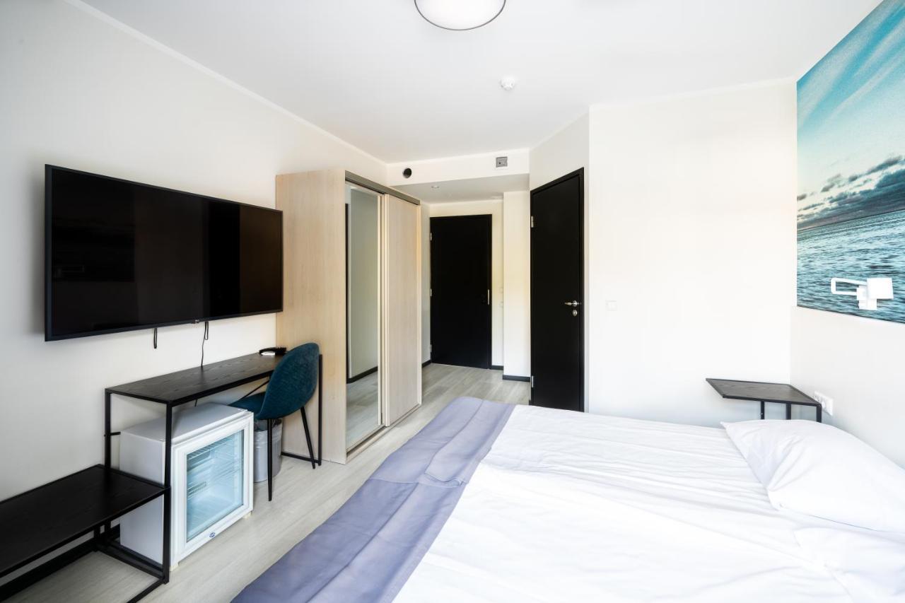 Hotel NOSPA Kuressaare Buitenkant foto